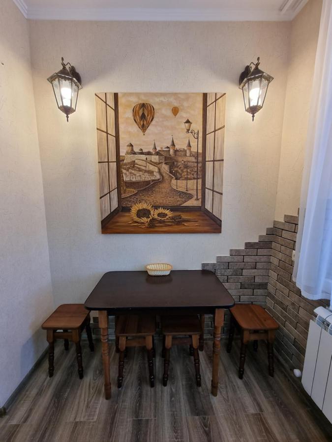 Petropavlivska Apartment Тиха Вуличка В Центрі Старого Міста Kamjanets-Podilskyi Eksteriør billede