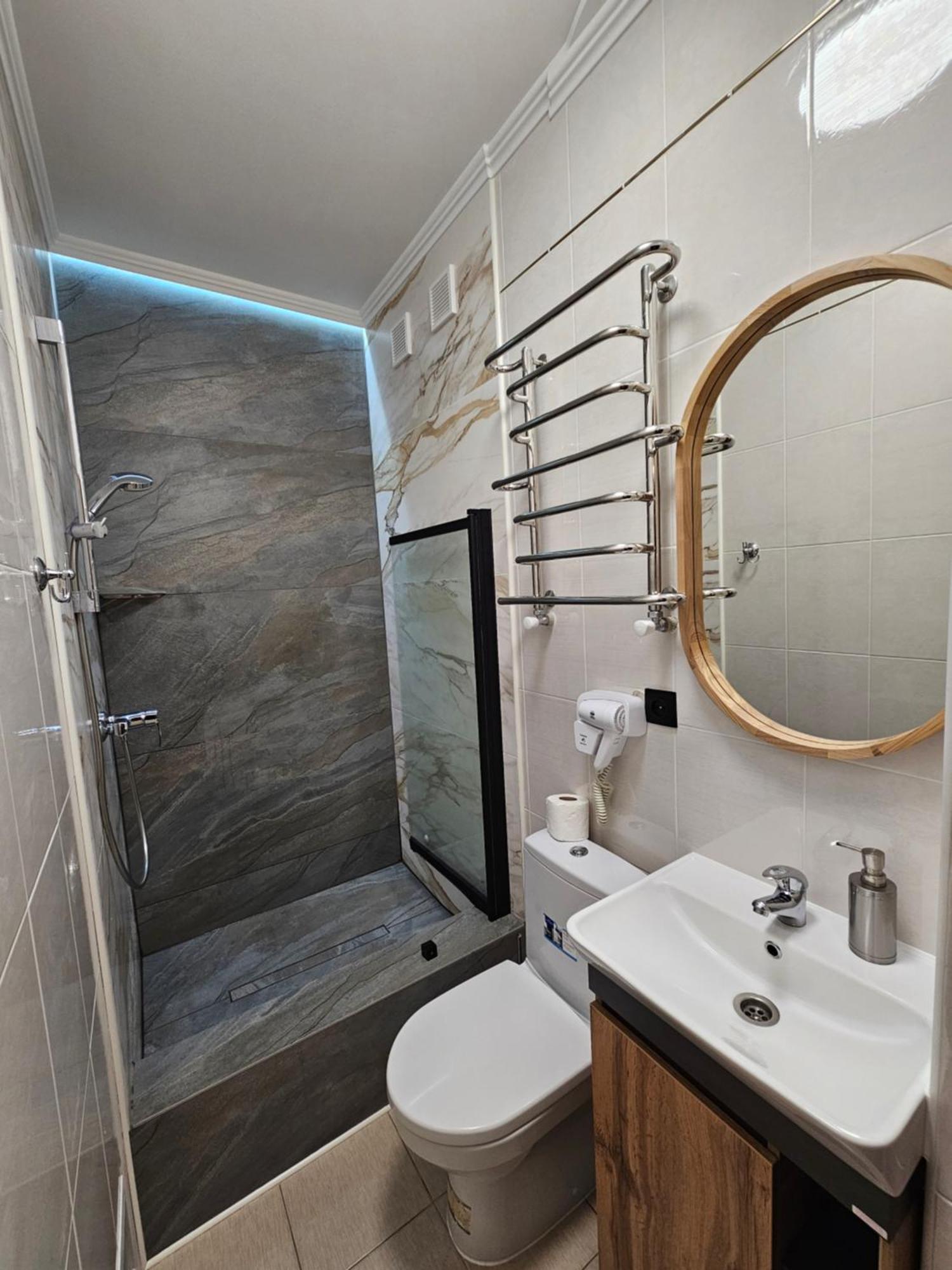 Petropavlivska Apartment Тиха Вуличка В Центрі Старого Міста Kamjanets-Podilskyi Eksteriør billede
